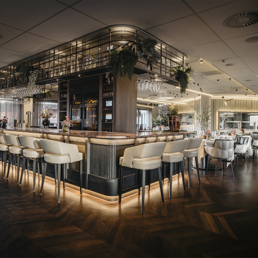 Legends Lounge
